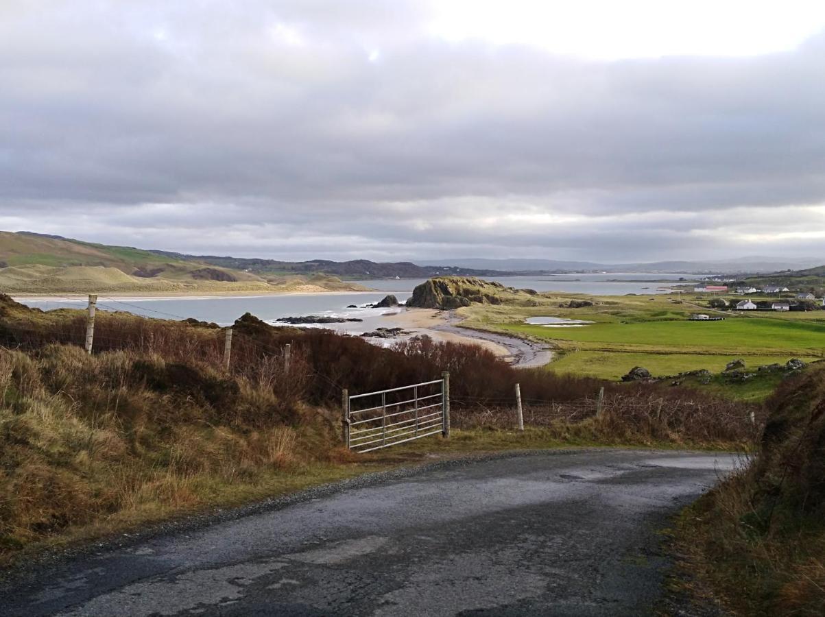 Madra Rua Organic Accommodation Ballyliffin Exterior photo